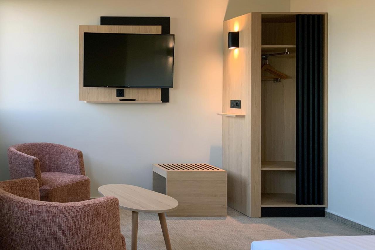 Hotel Akena Troyes - La Chapelle St-Luc Les Noes-pres-Troyes エクステリア 写真