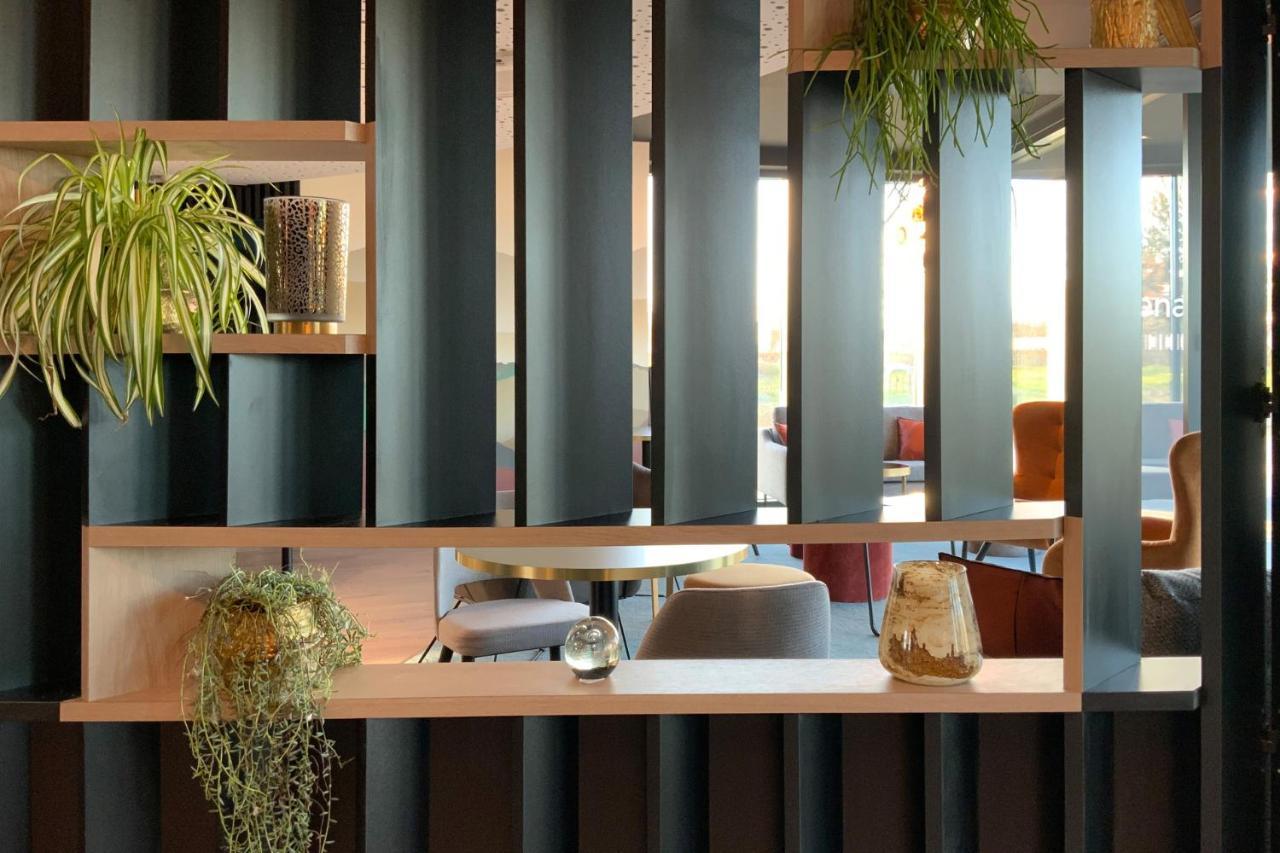 Hotel Akena Troyes - La Chapelle St-Luc Les Noes-pres-Troyes エクステリア 写真