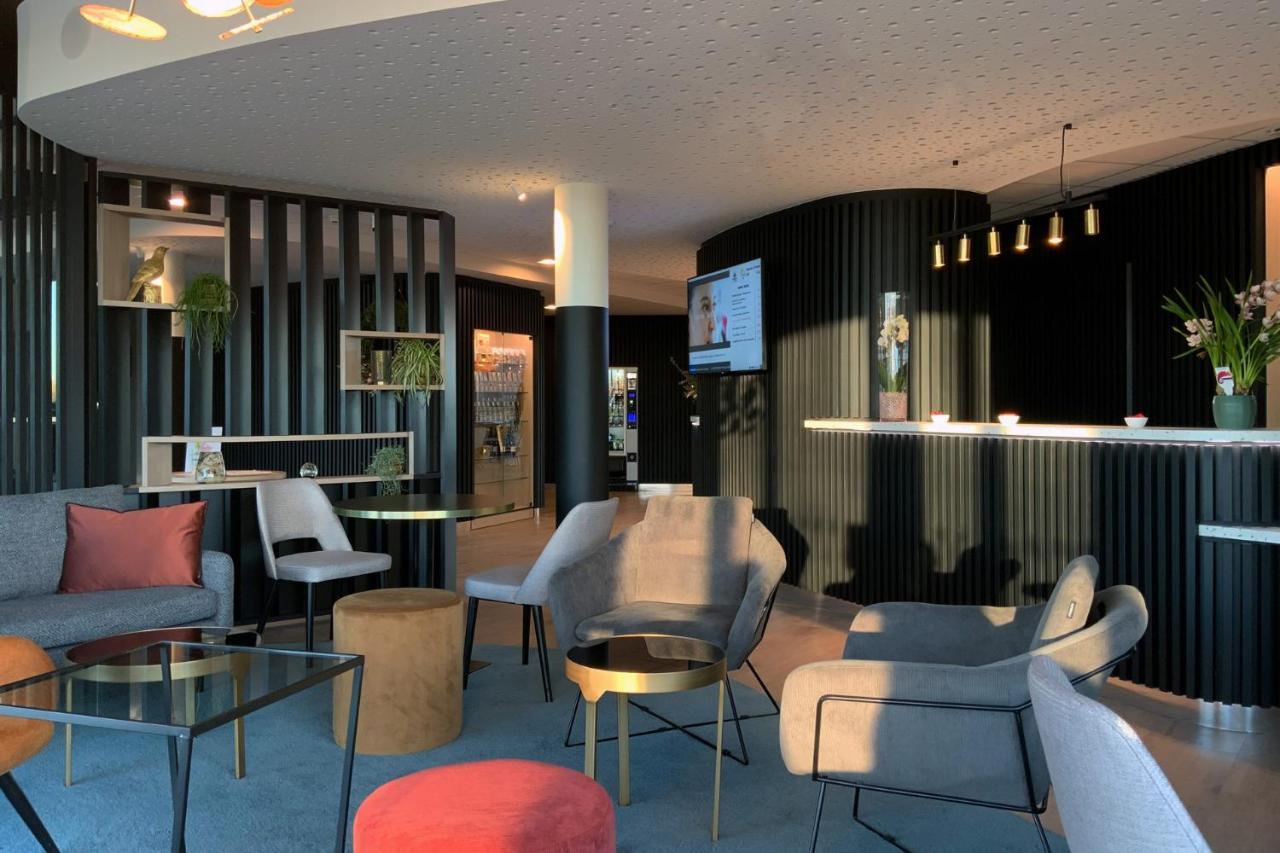 Hotel Akena Troyes - La Chapelle St-Luc Les Noes-pres-Troyes エクステリア 写真