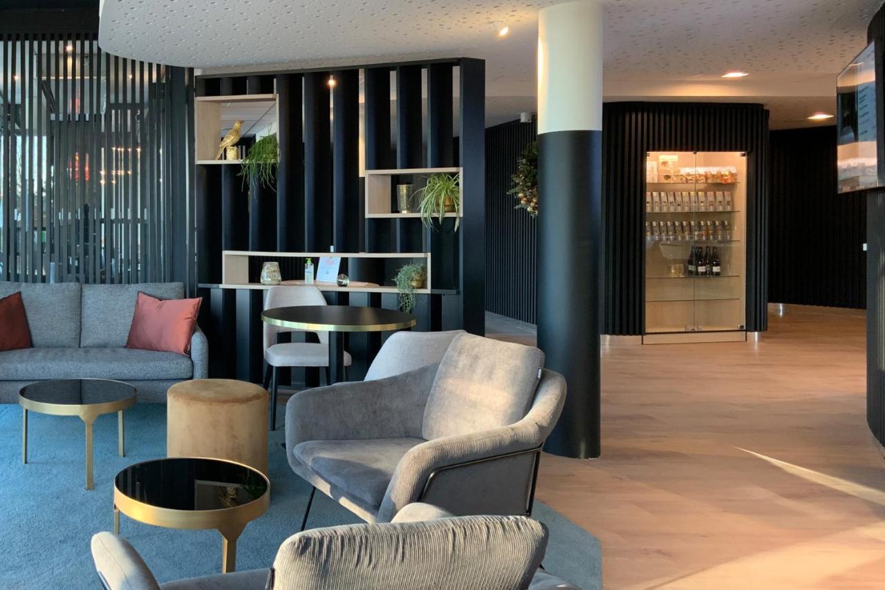 Hotel Akena Troyes - La Chapelle St-Luc Les Noes-pres-Troyes エクステリア 写真