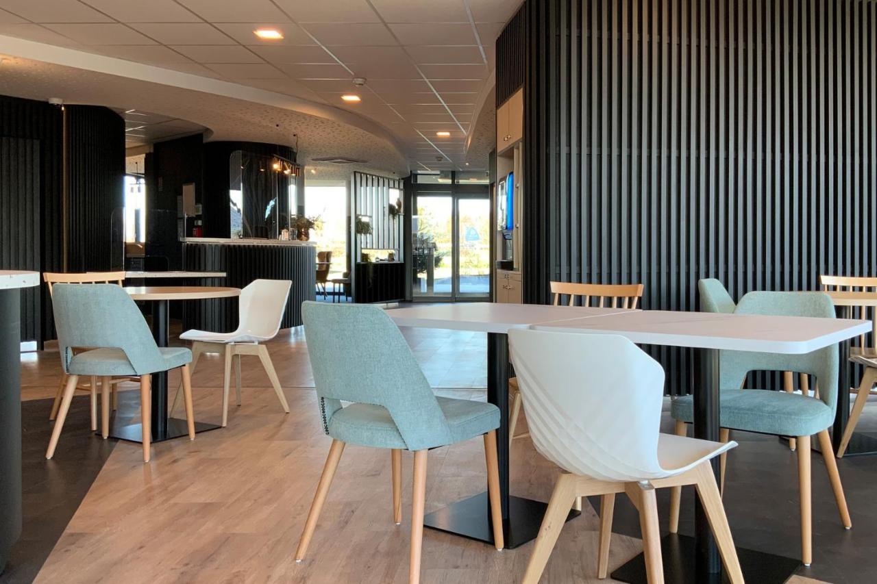 Hotel Akena Troyes - La Chapelle St-Luc Les Noes-pres-Troyes エクステリア 写真